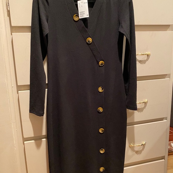 H&M Maxi Dress, Tortoise Shell Buttons - Picture 4 of 5